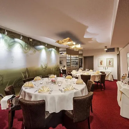 酒店 黑森州庭院酒店及餐厅 Ober-Ramstadt