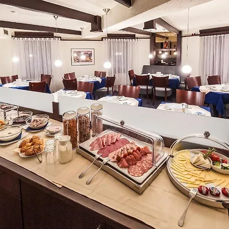 黑森州庭院酒店及餐厅 酒店 3*