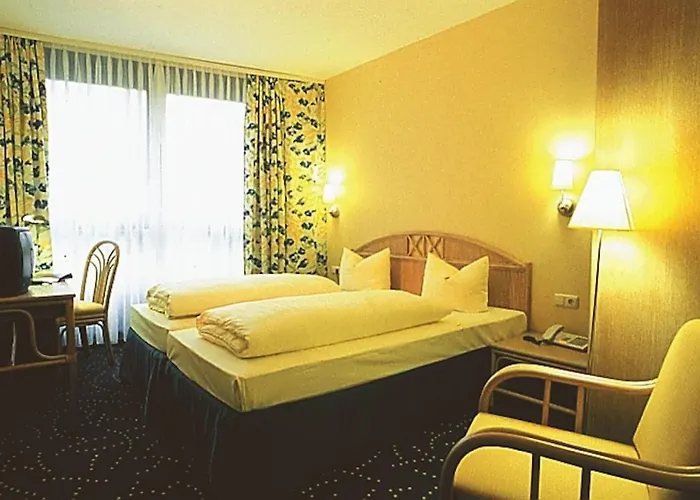 Hotel & Restaurant Hessischer Hof 3*