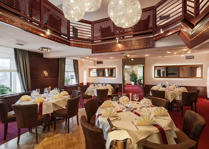 & Restaurant Hessischer Hof